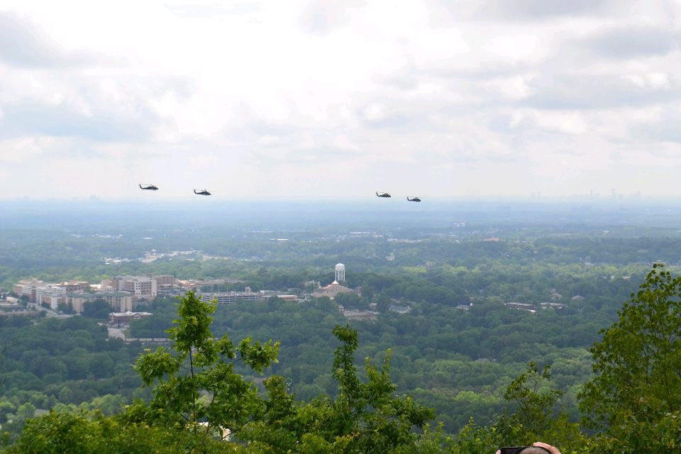 GeorgiaGuard's tweet photo. #HappeningNow: Images from the top of Kennesaw Mountain of the 78th Aviation Troop Command #MemorialDayFlyover. πΊπΈ#GeorgiaGuardRemembers #NeverForget https://t.co/PeZizFXFrD