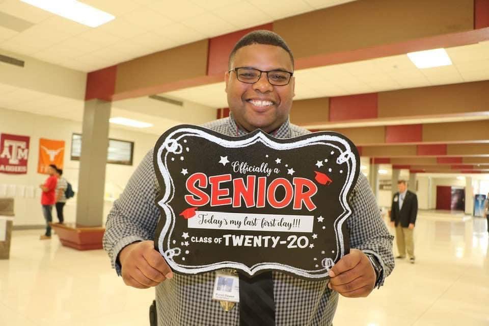 DrStewart52's tweet photo. #RELCLASSOF2020 Thank you Students!!! So proud of you ! I expect great things ! Go out and change the world ๐ !!! https://t.co/gQUQSBpwbp