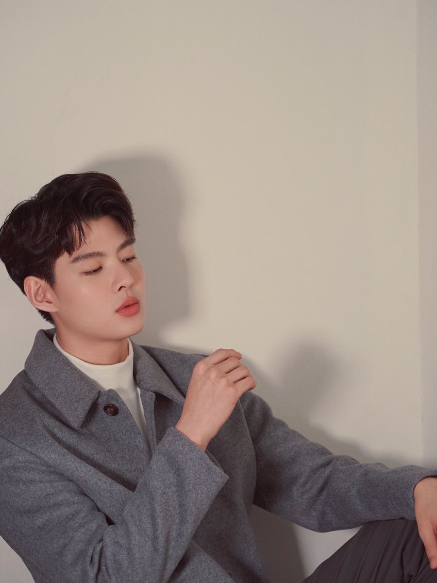 Saint_sup's tweet photo. ถ้าเรามัวหลงในอำนาจเราจะไม่มีทาง��ปถึงอุบลอย่างแน่นอน😂 #Saint_sup #MingEr https://t.co/4bMPwg02Yu