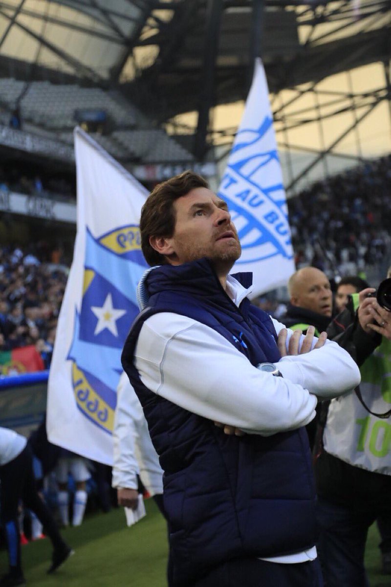 GuillaumeTarpi's tweet photo. 🔵Convaincu par son groupe, André Villas-Boas a décidé de rester à l’OM ! (@lequipe) #TeamOM https://t.co/j7rKx3n98m