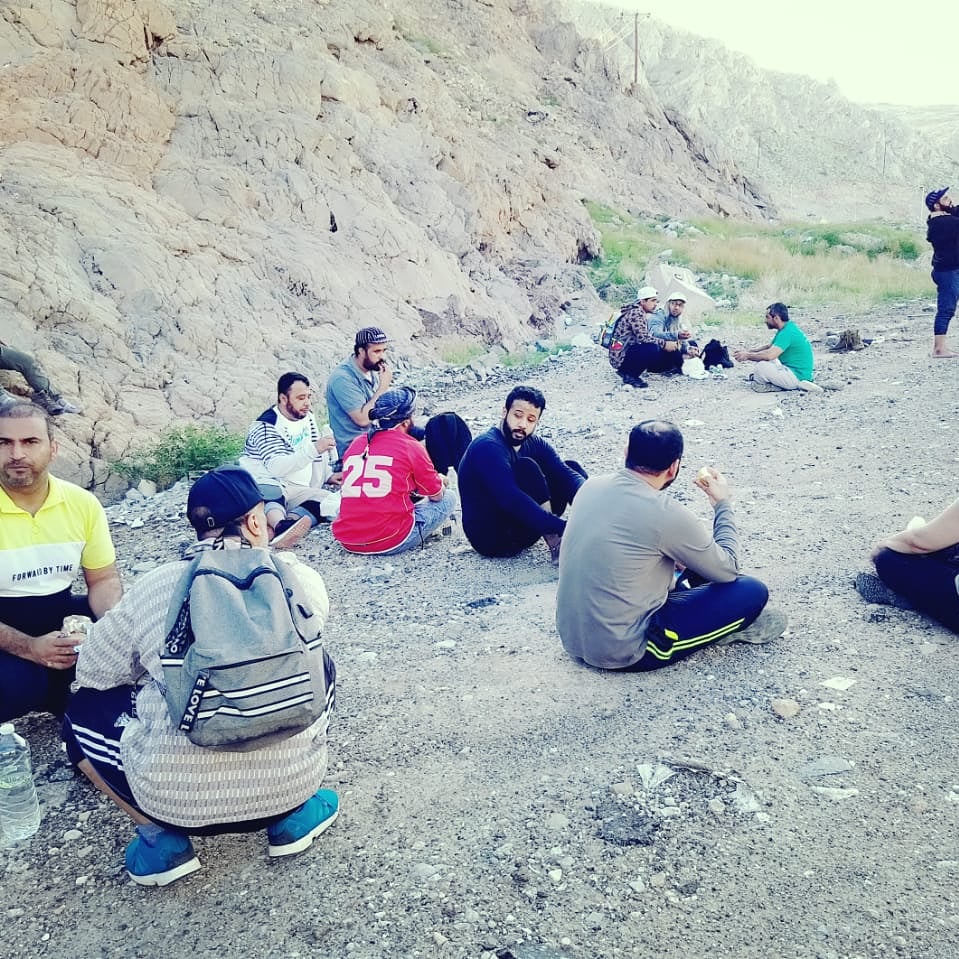 #فريق_المحج_للمشي
#صورة تجمع بعض المشاركين في مسار من وادي العامرات الي وادي عدي ذهاب واياب بتاريخ:٢٨/١٢/٢٠١٩ م الموافق يوم السبت.كان طول المسار ١٥ كيلو تقريبا. المدة ثلاث ساعات 
وبعض المشاركين
١.دكتور/جلال المخيني
٢.سعيد الهاجري
٣.محمود الوهيبي
٤.فهد المقيمي
٥.بدر الجرداني