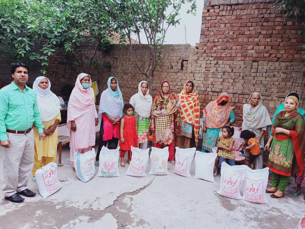 Thank you Lord for giving us a small food package for these poor people they need more please pray for them