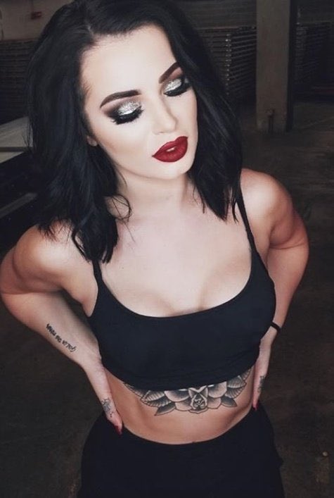 NotRomanReigns_'s tweet photo. I appreciate you and everything you do for me and our kids I couldn’t imagine not having you around I’m thankful to share my birthday with you n the kids love u more than anything @HerRavenScreams https://t.co/ZNueYni3Vl