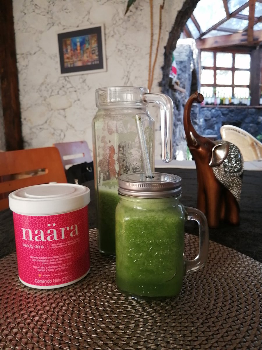 AdrianaZugo's tweet photo. Fresco batido verde! Con grandes beneficios. Es un #energetizante natural, ayuda a regular el ph del cuerpo, controla inflamaciones, fortalece el #SistemaInmunologico, super #Antioxidante y acelera el #metabolismo. #Zen28 #Jeunesse #CurentenaSaludable 💚💚💚 #Adrianazugo https://t.co/QgBDbkrN7K