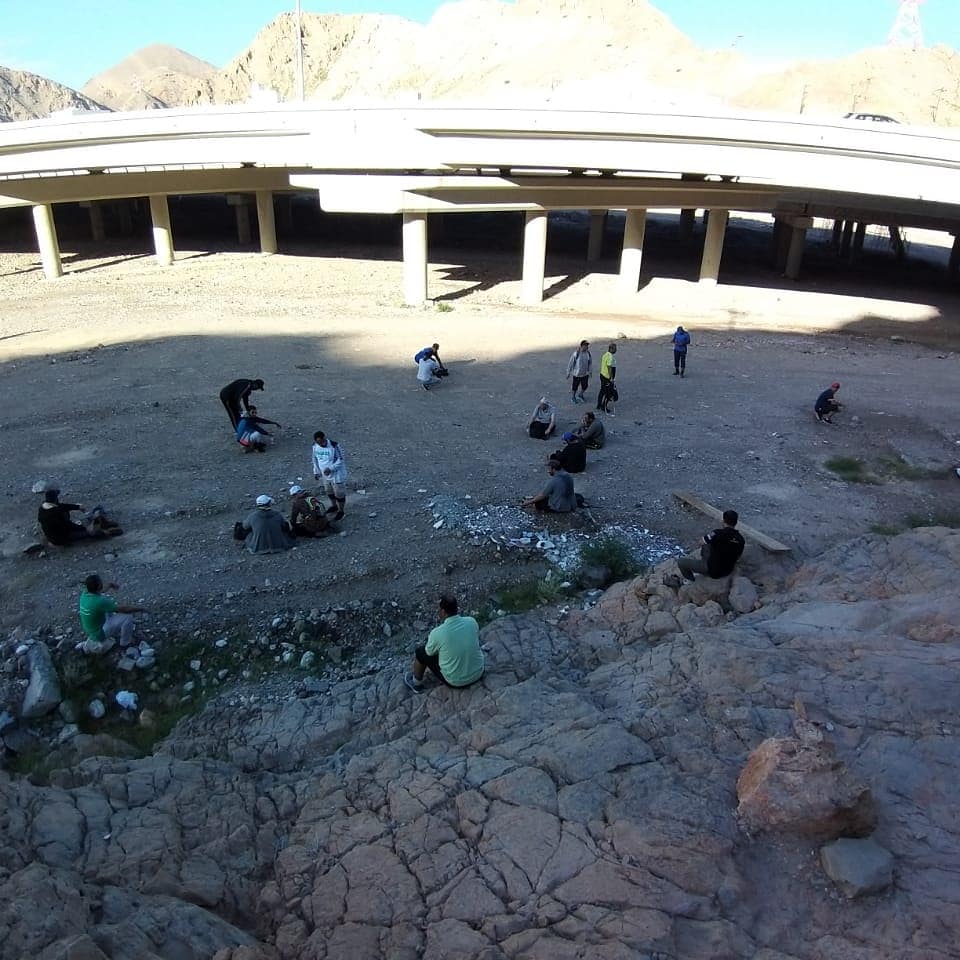 #فريق_المحج_للمشي
#صورة تجمع بعض المشاركين  في مسار من وادي العامرات الي وادي عدي ذهاب واياب بتاريخ:٢٨/١٢/٢٠١٩ م الموافق يوم السبت.كان طول المسار ١٥ كيلو تقريبا. المدة ثلاث ساعات.