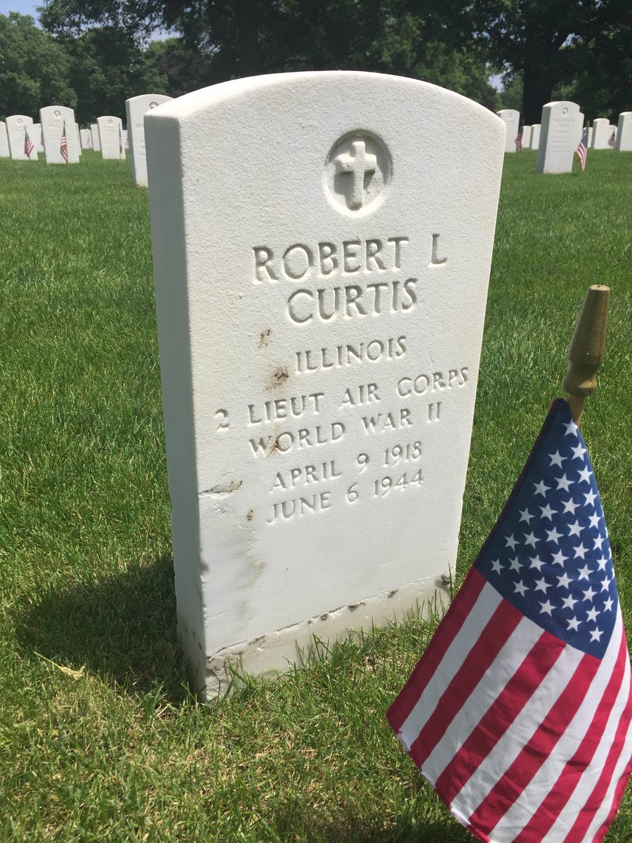 joe56odad's tweet photo. #IwoJima #DDay #BattleOfTheBuldge #IraqiFreedom Rock Island National Cemetery - my hometown - they rest here #UltimateSacrifice 🙏🏼✝️🇺🇸🇺🇸🇺🇸🇺🇸 no caption needed #AllGaveSomeAndSomeGaveAll #MemorialDay2020 🇺🇸🇺🇸🇺🇸🇺🇸 https://t.co/Rm34vRCuhC
