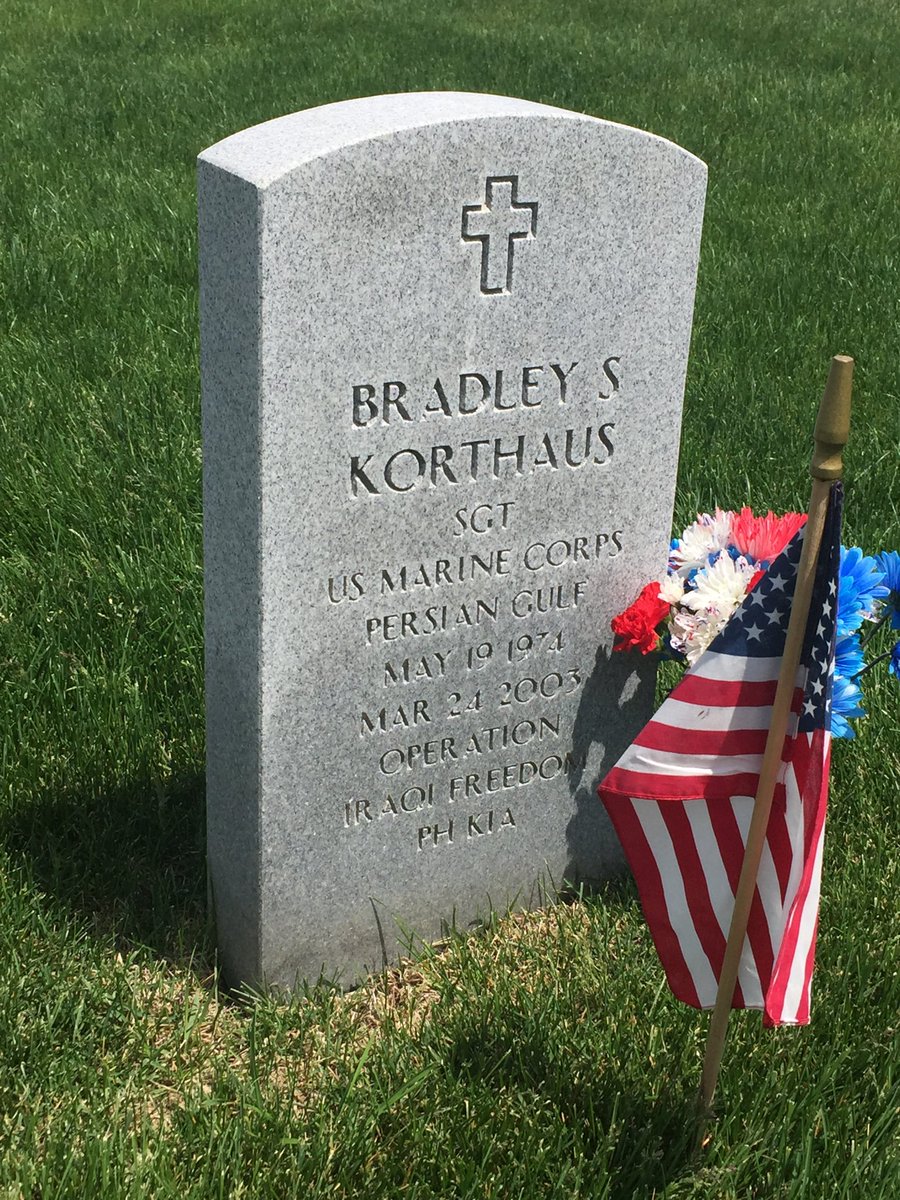 joe56odad's tweet photo. #IwoJima #DDay #BattleOfTheBuldge #IraqiFreedom Rock Island National Cemetery - my hometown - they rest here #UltimateSacrifice 🙏🏼✝️🇺🇸🇺🇸🇺🇸🇺🇸 no caption needed #AllGaveSomeAndSomeGaveAll #MemorialDay2020 🇺🇸🇺🇸🇺🇸🇺🇸 https://t.co/Rm34vRCuhC