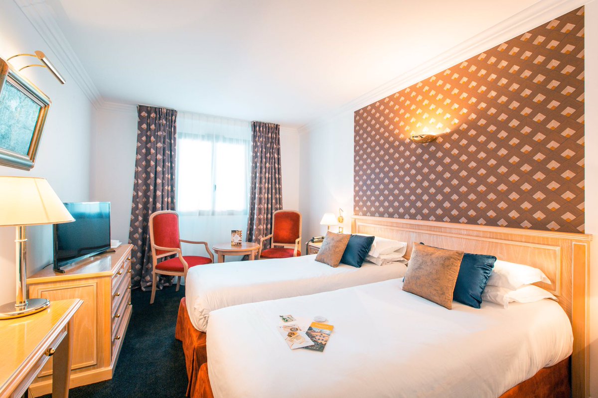 sunriviera06's tweet photo. Nous avons hâte de vous recevoir dans nos #nouvelles chambres @sunriviera06 . Encore un peu de
patience..
➡️réservez en toute tranquillité vos vacances ☀️☀️🏖
👉https://t.co/ilhP0sirhJ

#CetEteJeVisiteLaFrance #OnATousBesoinDuSud #cannes #ilovecannes #summertime 
#hotelscannes https://t.co/8oerGSGISH
