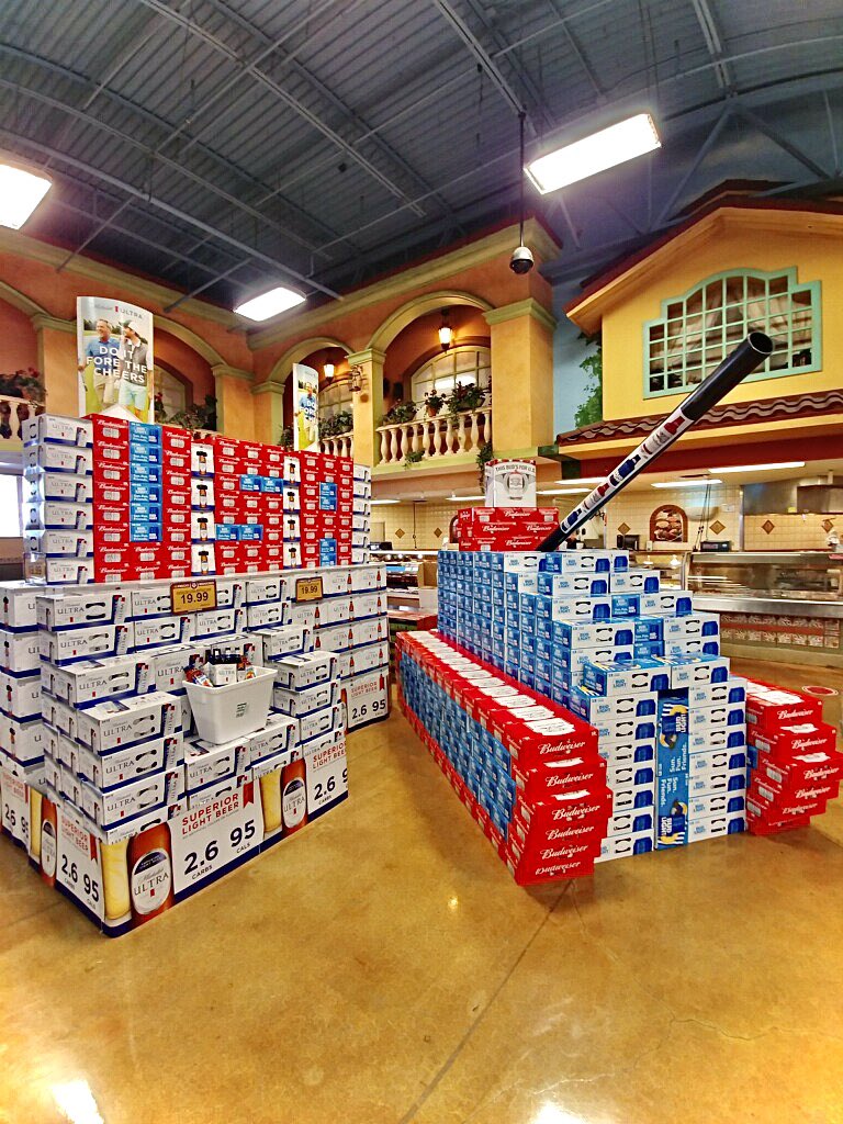 NevBeverage's tweet photo. #HappyMemorialDay! 🇺🇸 #NevBev #NevBevStrong #Budweiser #BudLight #MichelobUltra https://t.co/7WfynuSOdp