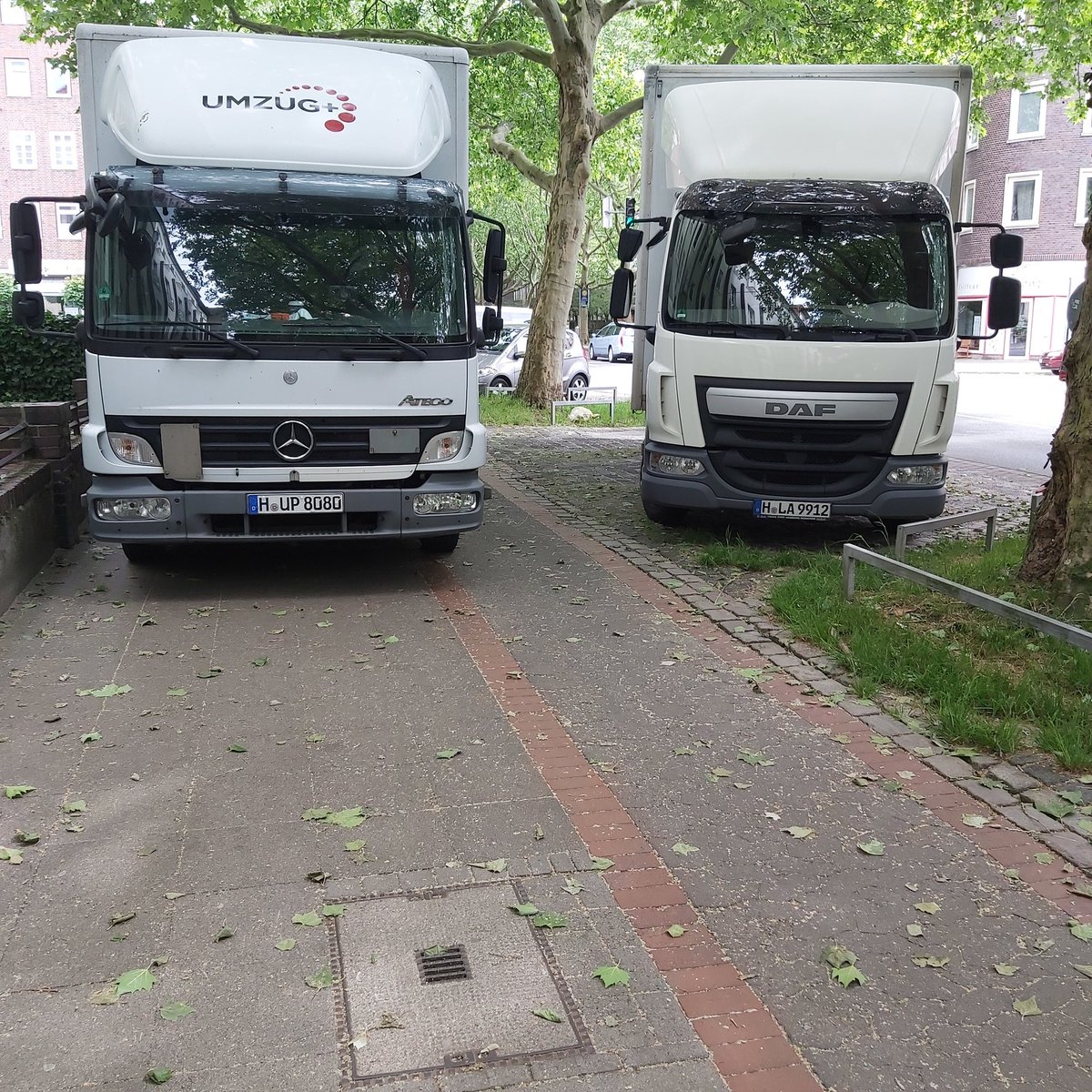 Unser Umzugsunternehmen in Hannover im Einsatz 💪
Sie möchten auch umziehen? Jetzt unverbindlich Anfragen.
☎️ 0511 37356966
umzug-plus-hannover.de
UMZUG+ Ihr Umzugsunternehmen in Hannover