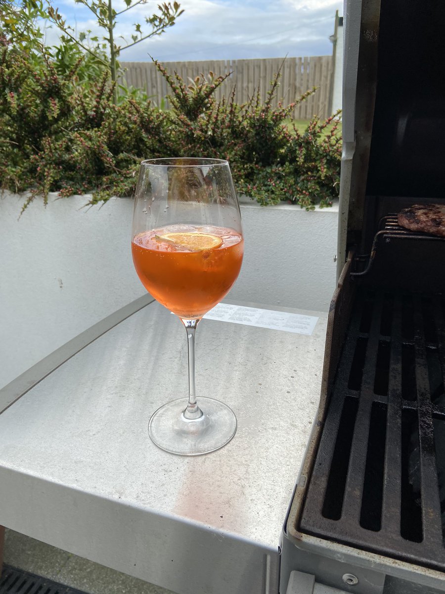 RussellCJYates's tweet photo. @fredsirieix1 An Aperol Sprits 🥂 https://t.co/qiVmcirr5D
