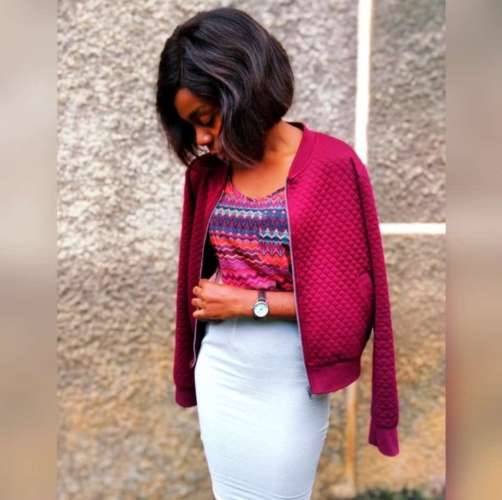 Glam_andTech's tweet photo. Bonsoir à tous. Merci à toutes les participantes au challenge sous le thème : Tendance avec une jupe droite
#glamandtech #glamandtechchallenge
#fashionaddict
#Thread 1/4 https://t.co/2lJD9vDM4Y