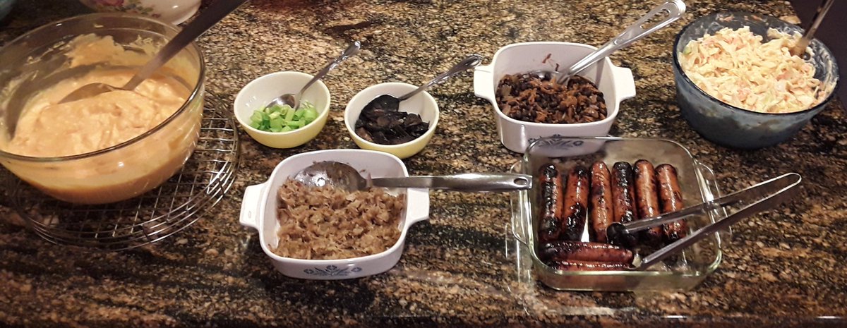 kakercookery's tweet photo. For Memorial Day, honoring those who died while serving in the US military: #pierogi mash with gold and sweet potatoes; dill #kapusta; smoky carrot black beans; chicken-apple sausages; appley yogurt coleslaw #MemorialDay #kakercookery https://t.co/lbfumSGVAd