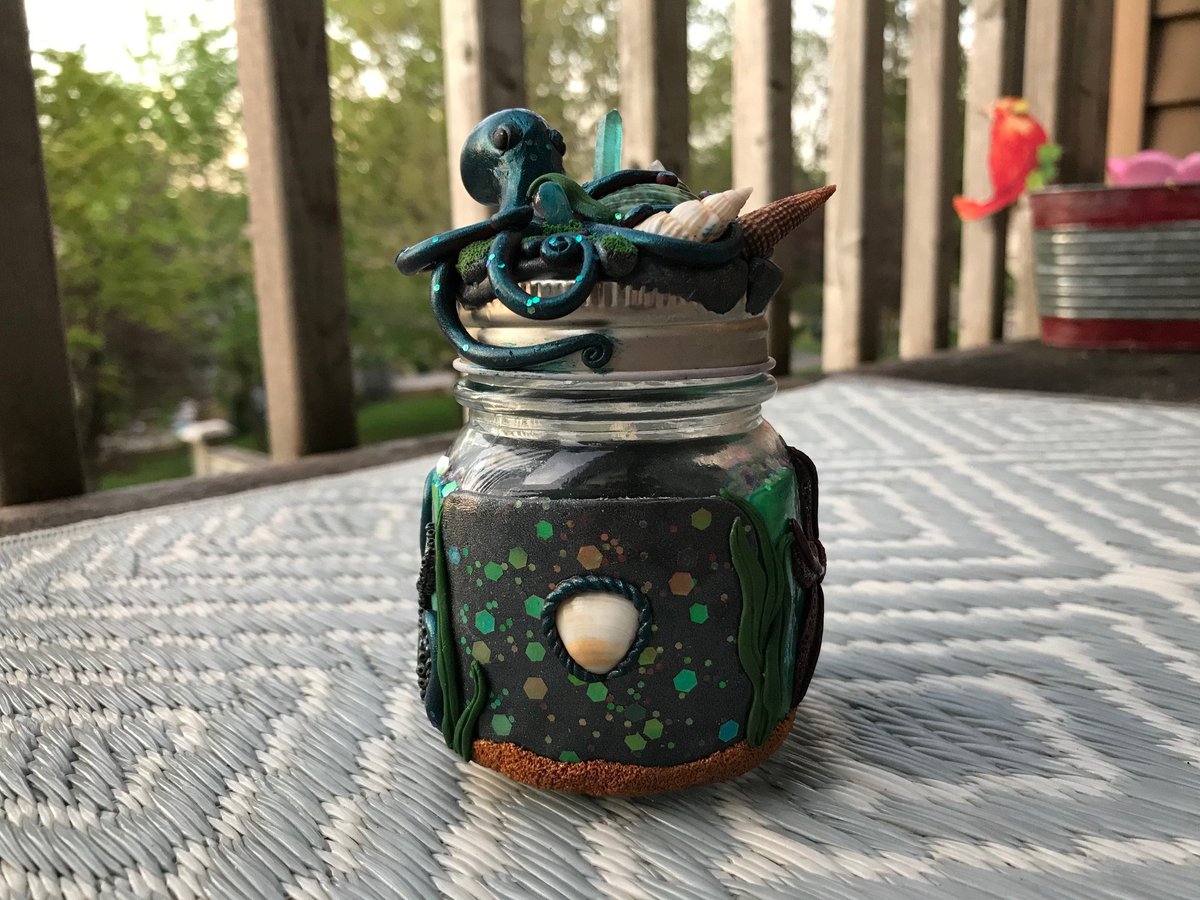 BaileyHelena's tweet photo. Finally put this boi up in my #etsy shop!: Under The Sea Stash Jar | Polymer Clay Stash Jar With Octopus, Crystals, and Real Shells - Free Gifts Included! https://t.co/694Fhnj1mb #potlovers #potsmokers #420 Please RT for support! https://t.co/wpDAAIvcyW