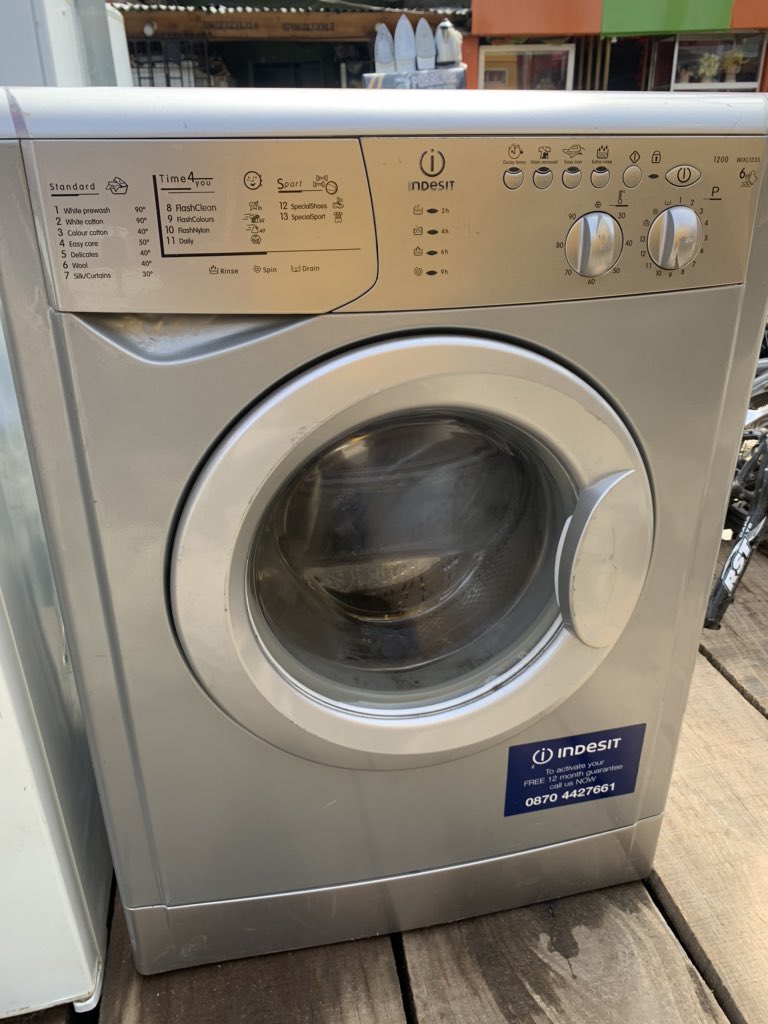 Electronics - washing machine Brand - indesit Size - 6KG Condition - Fairly  used Location: Lagos mainland Selling at - 60K ————————- Buyer bears the  delivery cost. —————————- DM to purchase 💯, image size:768x1024
