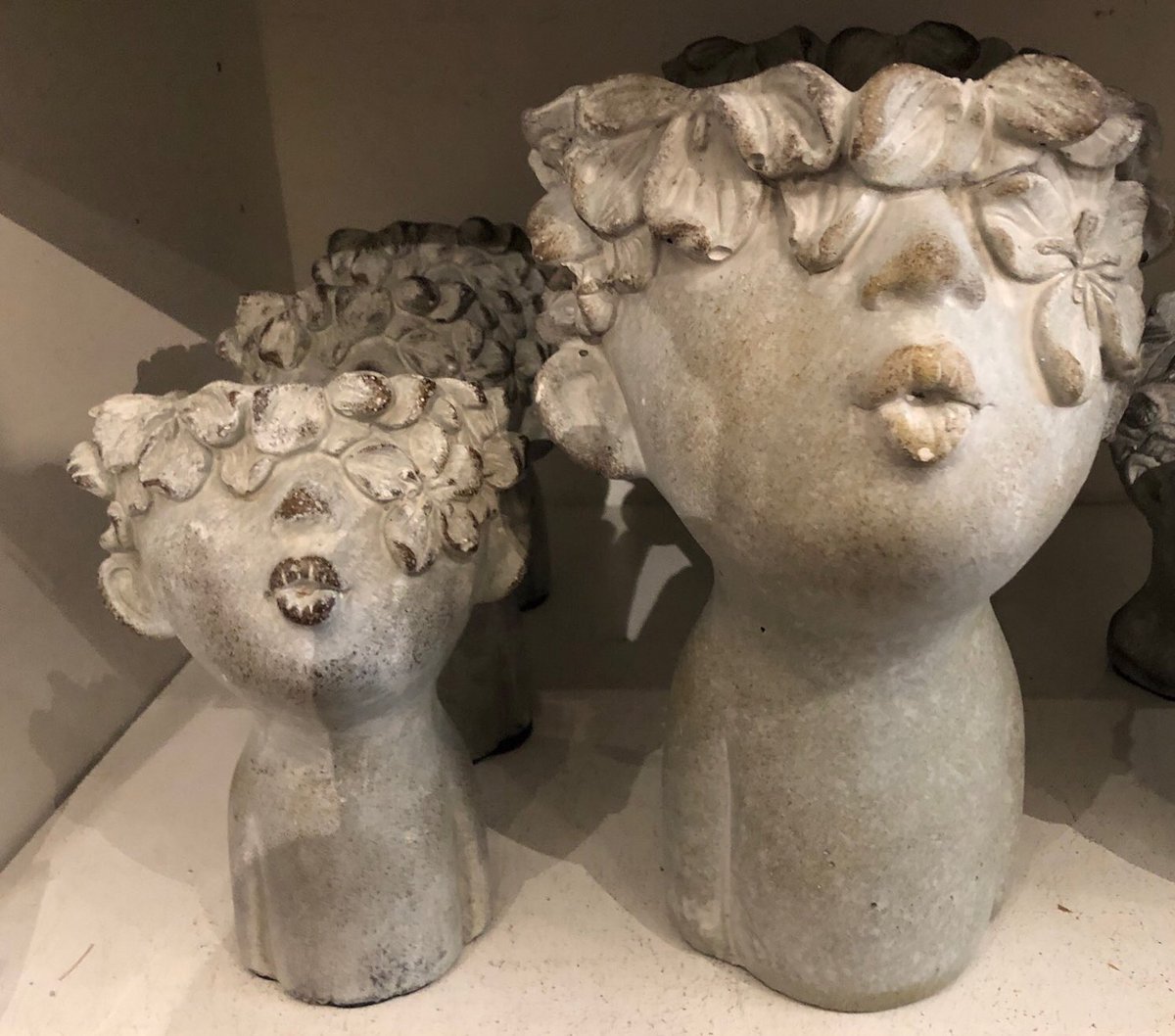 cyclekay's tweet image. Great to shop by bike on The Danforth this weekend @ my fave shops @mossgardenhome &amp;amp; @iQliving ! I also picked up groceries at @the_bigcarrot &amp;amp; @COBSBread. I’d visit more frequently if there were bike lanes.#BikeLocalShopLocal #DanforthLovesBikes @BroadviewDanBIA @CycleToronto