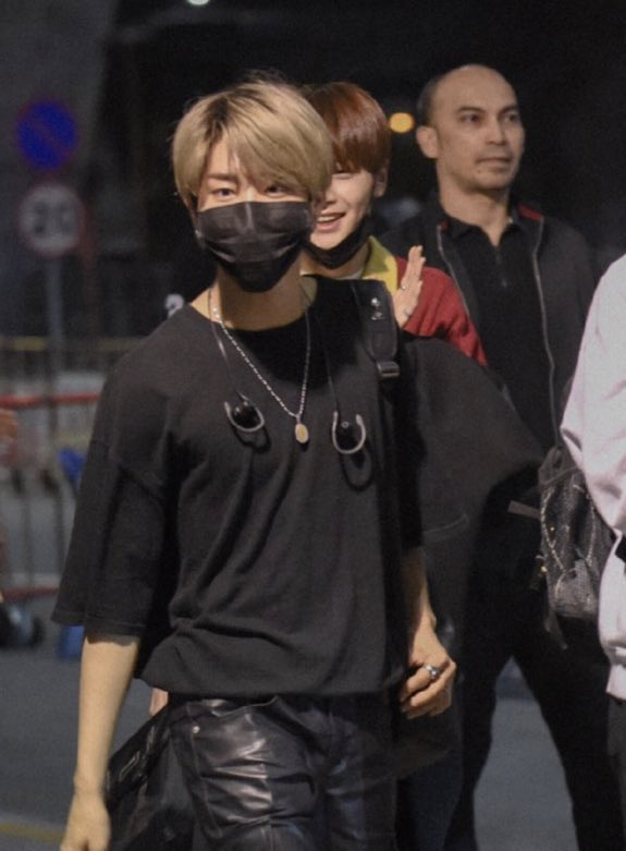 end thread jisung sexy