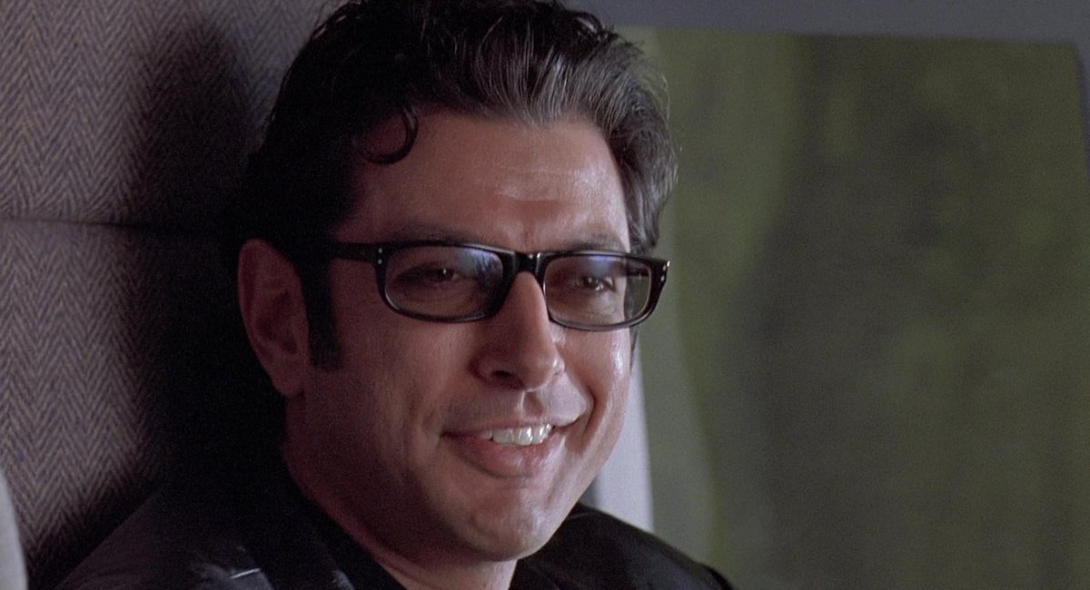 Gennaro nervously puts on his seatbelt. He does it adequately, but not gracefully. He& #39;s out of his element.Malcolm puts his seatbelt on smooth as butter. The "rockstar" totally in his element and more sure of himself and his theories than anyone. An arrogance to his movement.