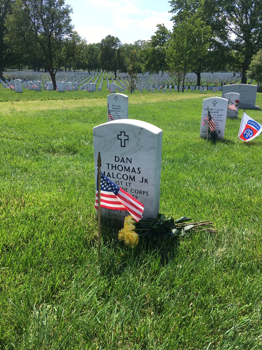 Noahood's tweet photo. I’m back at Arlington for Mindful Memorial Day #MMD2020
Honoring 1st Lt. Dan Thomas Malcom Jr. with gratitude for his sacrifice 
#gratitudeforservice
#mindfulmemorialday2020 
#MemorialDay2020 
@Ben_ArmorDown https://t.co/GYf8GRFHWi