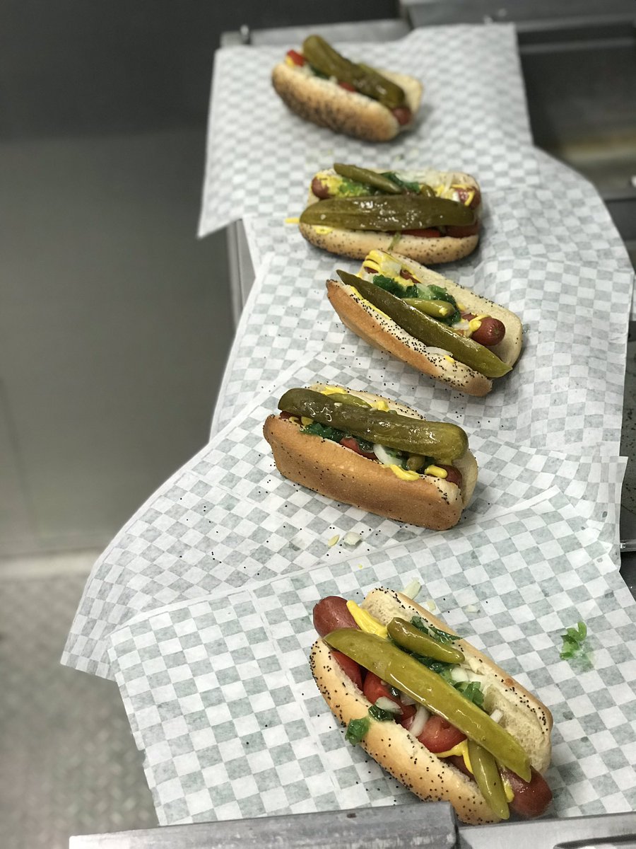 BrightRelish's tweet image. We love a @BrightRelish hot dog with a cold @B52Brewing beer! 

Happy Memorial Day! #Comegetsome