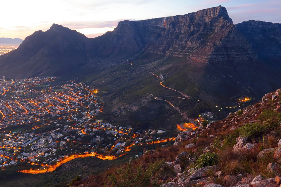 At almost any location in or around Cape Town, you only have to look up to see the magnificent Table Mountain. At 1100 mt tall, it dominates the horizon around the city and is, without doubt, Cape Town’s most famous landmark...Read More ow.ly/GPT050zORRP