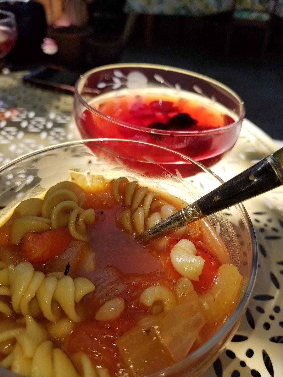 Kelli90Kelli's tweet photo. @eclairpupperdog We did minestrone with tiny spoons! https://t.co/xCuxpPjmVA