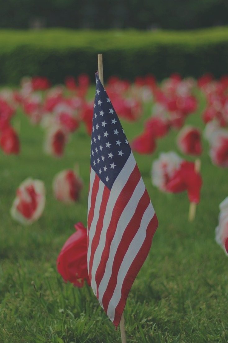 RVLGroupLLC's tweet photo. This Memorial Day, we honor the brave men and women who sacrificed so much in service of our country as well as those who continue to protect our freedom every day. Thank you for your service! #TheRVLWay #MemorialDay https://t.co/xpjo57EBWK