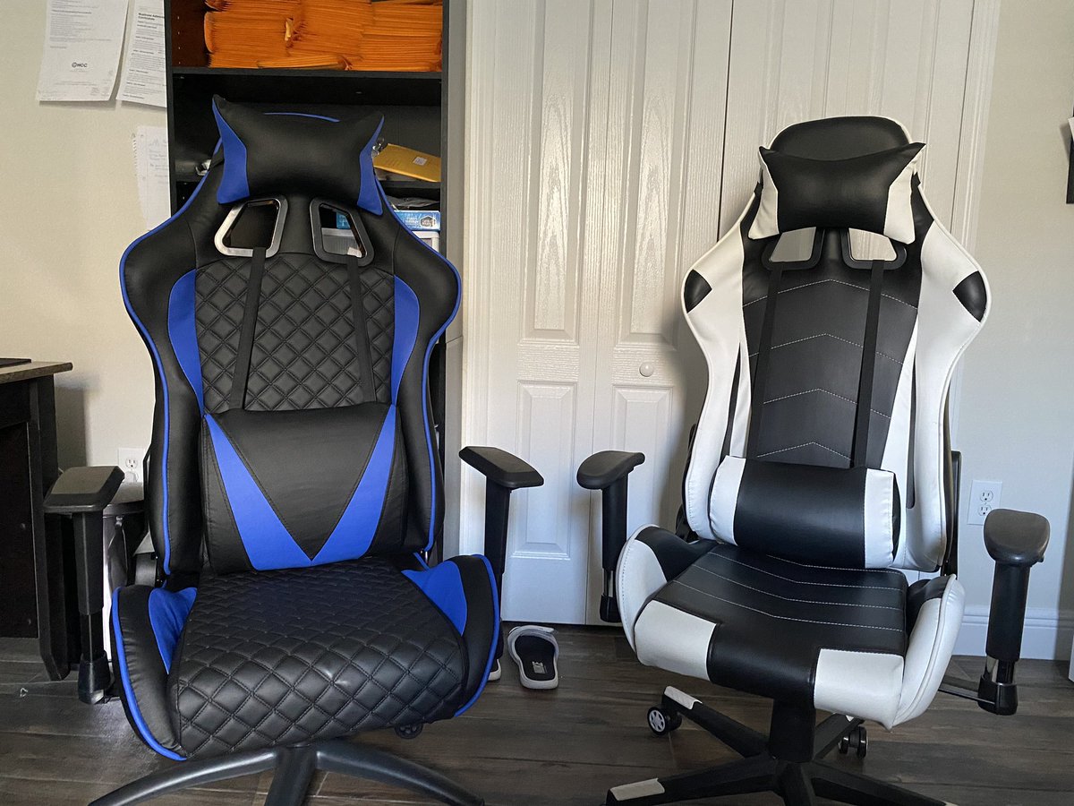 cornbrd888's tweet photo. I’m proud to announce my newest sponsorship w/ @TriumphChairs 😎 🤞🏾🖤 to excited for what the future holds✊🏾 
Anyone looking for a new gaming chair with style &amp; comfort .. make sure to hit the website &amp; use code “Stello” at checkout for a percent off your order 🤝 https://t.co/M1eslxKc8E