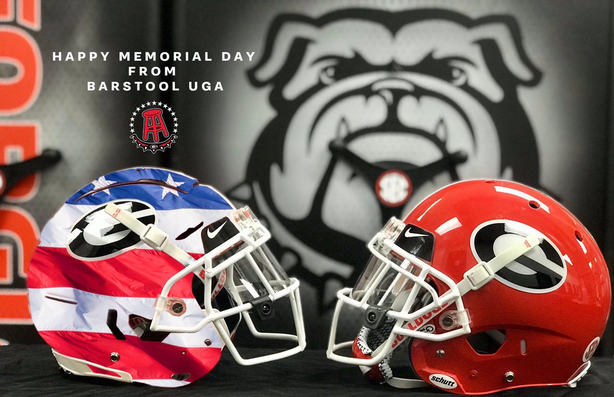 ugabarstool's tweet photo. Thank you to all of the veterans that keep us safe, and protect this country with their lives. God bless our soldiers and Go Dawgs! https://t.co/EXAdYPKxWa