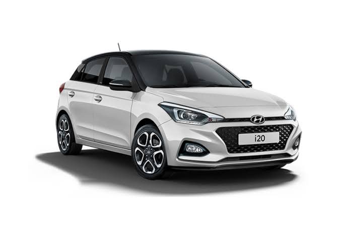 Yeni atanmış doktor kız arabası..