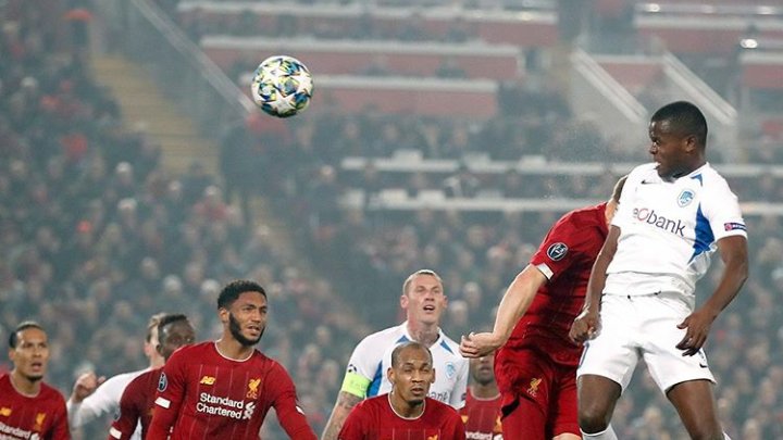 shaffihdauda1's tweet image. Goli la @Samagoal77_ vs Liverpool pale Anfield limechaguliwa kuwa goli bora la mwaka kwa klabu yake ya zamani ya @KRCGenkofficial 

#HongeraSamagoal
#Samaheader