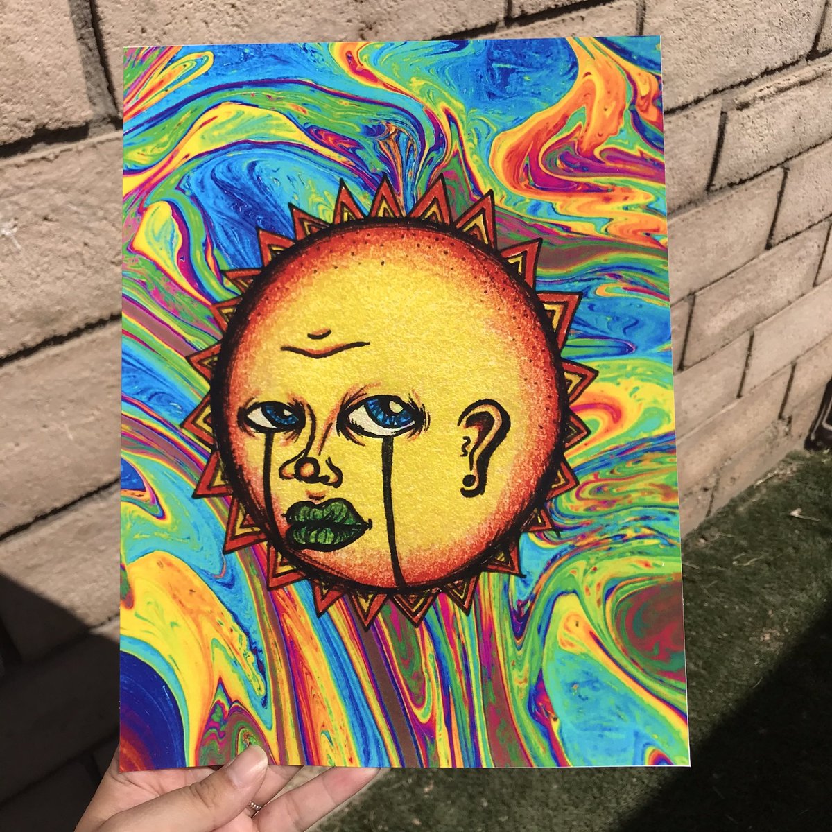 MEET JESSIE:Hello! I’m Jessie  @JessieFlysHigh_ I make mixed media art/digital collages of my drawings and paintings. I sell prints, stickers, keychains, handbags and other cute things with my art on them in my shop  http://weirdmind.bigcartel.com   https://twitter.com/messages/media/1264766999021760516