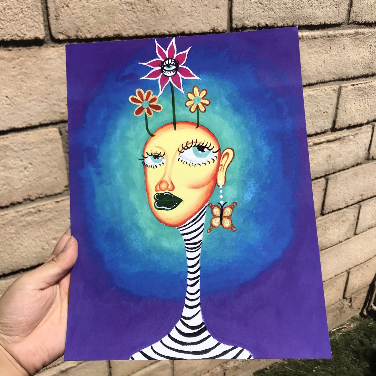 MEET JESSIE:Hello! I’m Jessie  @JessieFlysHigh_ I make mixed media art/digital collages of my drawings and paintings. I sell prints, stickers, keychains, handbags and other cute things with my art on them in my shop  http://weirdmind.bigcartel.com   https://twitter.com/messages/media/1264766999021760516