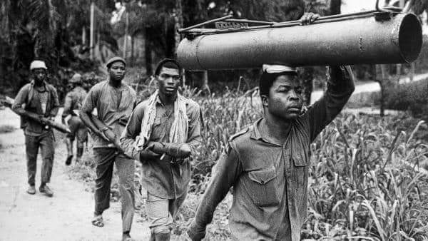 Coal_City's tweet photo. It's time for History class. 

The Ogbunigwe also called Ojukwu Bucket, was a series of weapon systems including command detonation mines, improvised explosive devices and rocket propelled missiles, mass-produced by the Republic of Biafra and used against Nigeria in 1966/67 https://t.co/YN9jpA3EvT