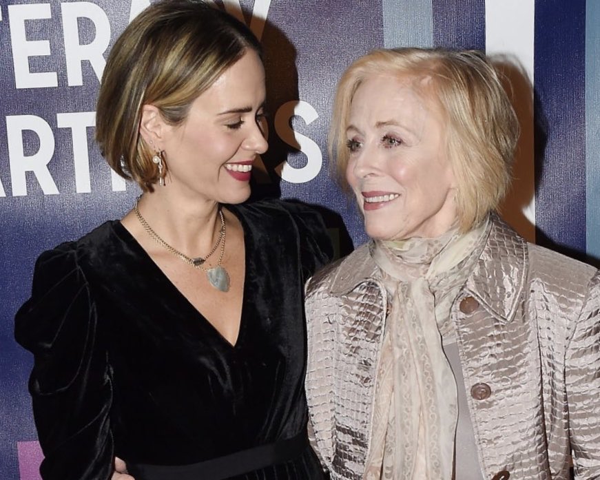 and for EVERYONE asking, yes Sarah Paulson is gay. She chooses not to put a label on her sexuality, but is okay with using the word gay as an umbrella term. This is her ex ch*rry jones- but she’s been in a relationship with the INCREDIBLE Holland Taylor since 2015.