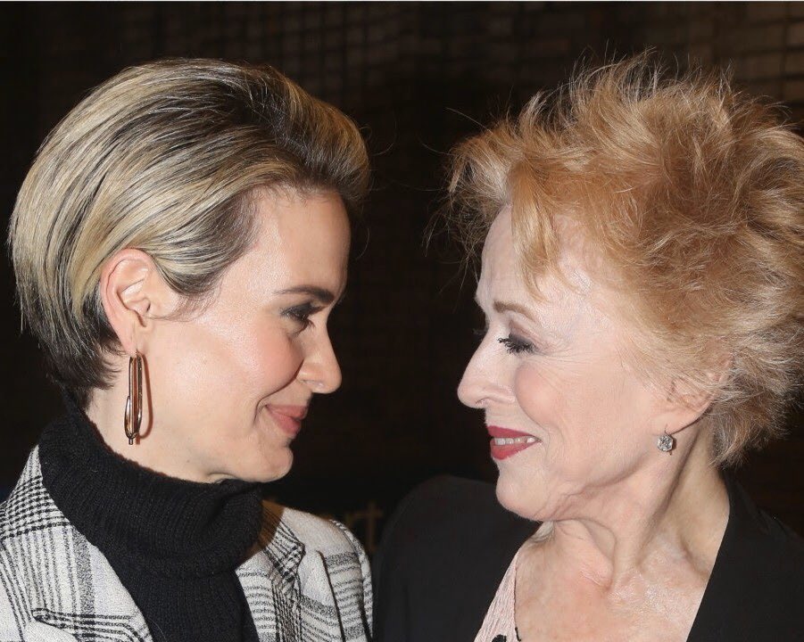 and for EVERYONE asking, yes Sarah Paulson is gay. She chooses not to put a label on her sexuality, but is okay with using the word gay as an umbrella term. This is her ex ch*rry jones- but she’s been in a relationship with the INCREDIBLE Holland Taylor since 2015.