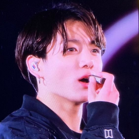 a thread of jungkook and marks sparkly eyes · ✧ . * ⊹ · ˚