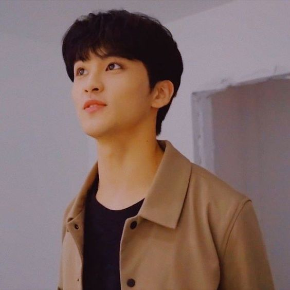 a thread of jungkook and marks sparkly eyes · ✧ . * ⊹ · ˚