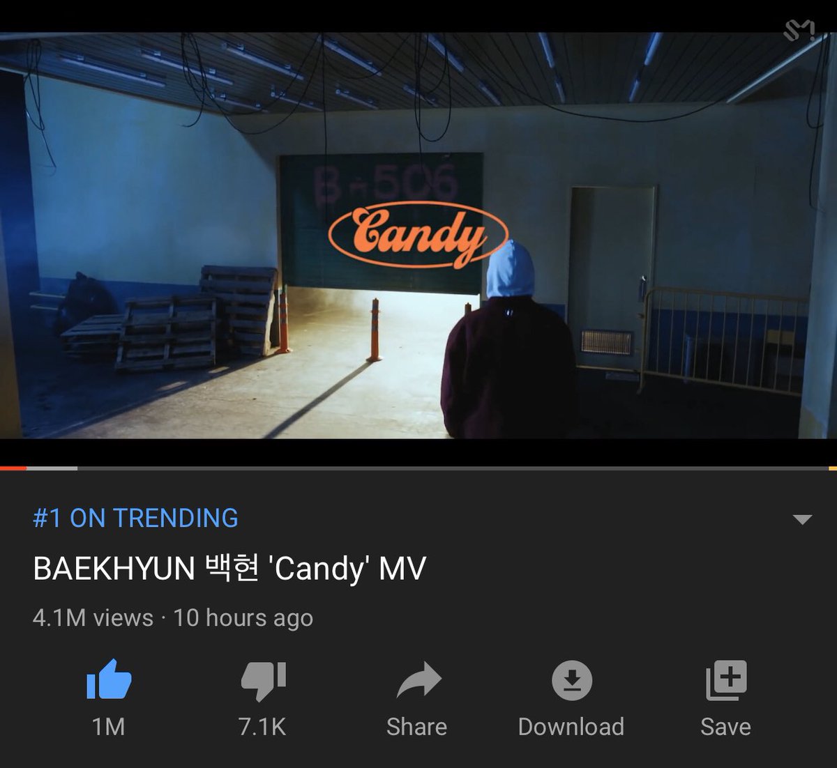EXOUKC's tweet photo. Baekhyun’s MV for Candy is trending at Number 1 on YouTube in the UK!!🥳

Well done UK EXO-Ls!! Lets keep it up by continuing to stream: https://t.co/AHEUYQ2X2A

Lets also make sure to stream the album as well!!💪
#BAEKHYUN_Candy
@weareoneEXO #EXO @B_hundred_Hyun #BAEKHYUN #백현 https://t.co/j4wz9AhJPi