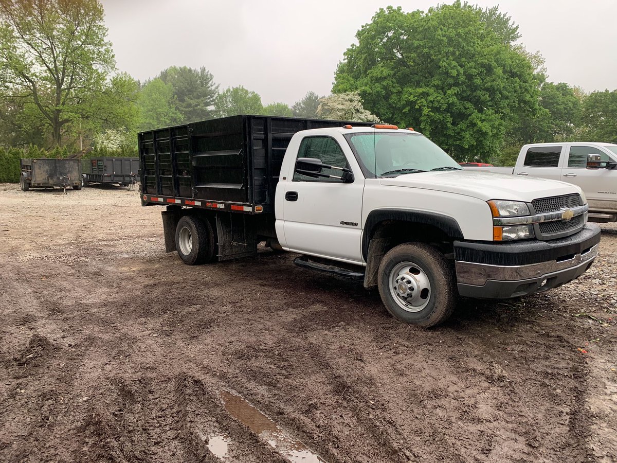 ThePropertycom2's tweet image. 2004 Chevy 4x4 3500 with dump bed, 61000 miles. Very few if any miles in snow. Low to no rust. 20,000.00.