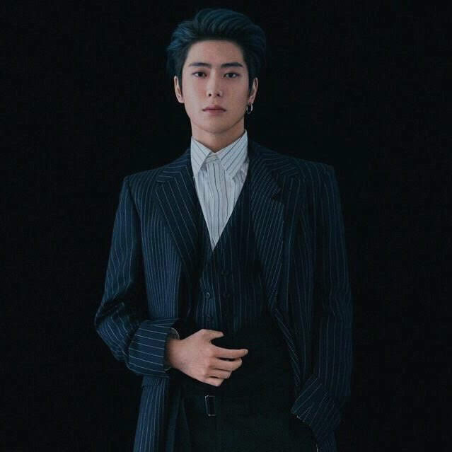 be4eundanee's tweet photo. 📸 NEO RENAISSANCE 📸 | JaeYong AU

Taeyong y Jaehyun son los dos mejores modelos de su agencia. Por como son las cosas en la industria, todo apunta a que ellos tendrían que ser rivales, pero ¿qué pasa cuando de pronto ya no quieres atacar a quien podría atacarte primero? https://t.co/8kJEuAZkku
