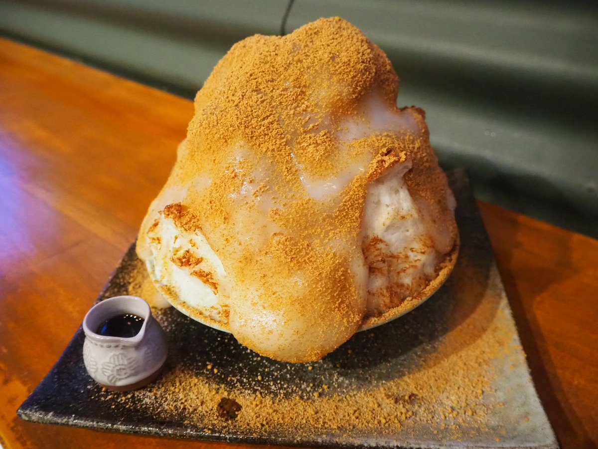 Parlor Vinefru 銀座 パンケーキ 桜餅かき氷 3種のおもち氷 は裏メニューとしてありますので 注文の際お伝え下さい お楽しみに Parlorvinefru銀座 銀座パンケーキ 銀座かき氷 大人スイーツ 求肥 桜餅 桜餅かき氷 信玄餅
