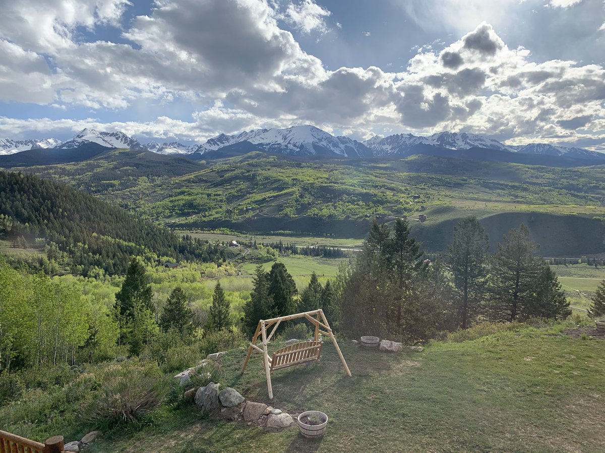 marcarnusch's tweet photo. Memorial Day on the Gore Range.
What better way to spend the day after you receive a good rain on the farm.
Thinking a lot of those who sacrificed everything so that we can enjoy the simple pleasures of life in this great nation.
#Thankful
#memorialday
#GoreRange https://t.co/mpawJDNZsK