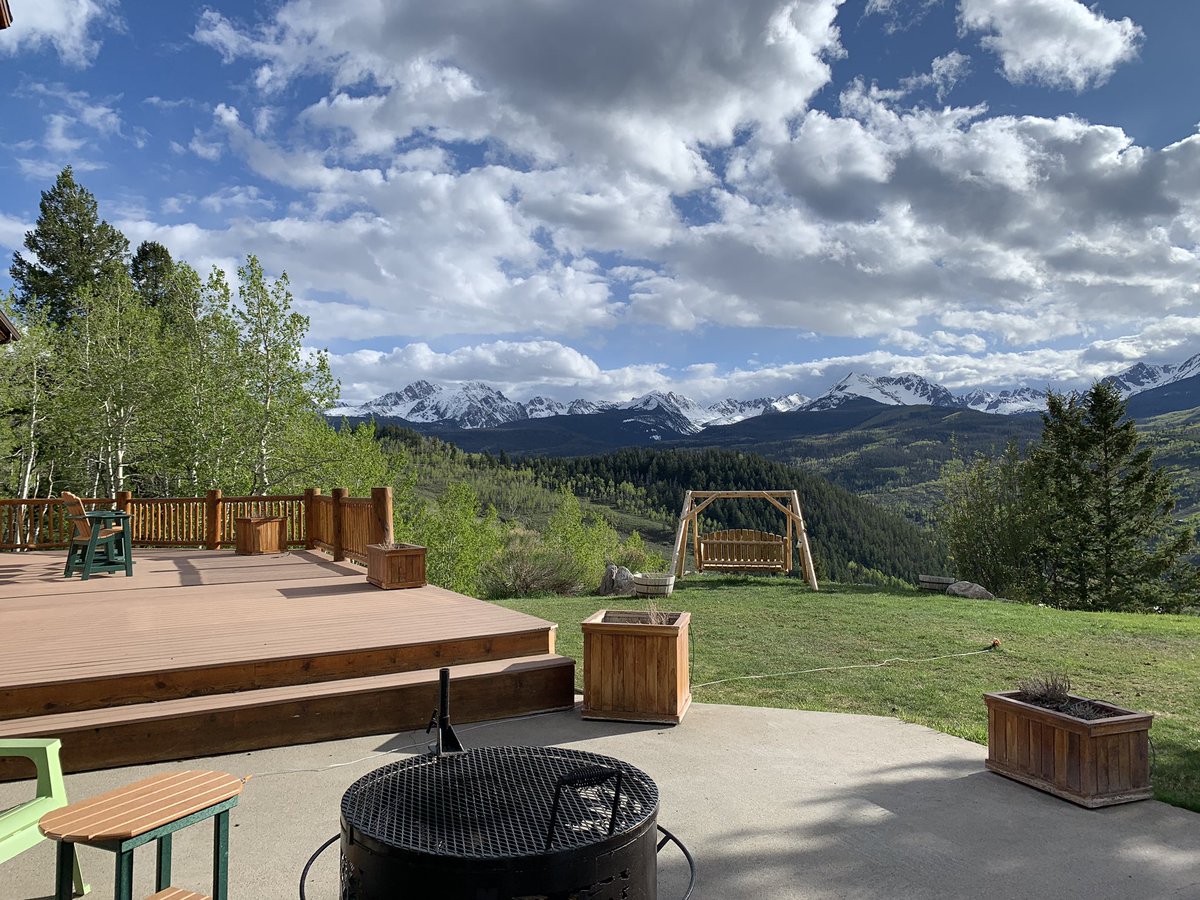 marcarnusch's tweet photo. Memorial Day on the Gore Range.
What better way to spend the day after you receive a good rain on the farm.
Thinking a lot of those who sacrificed everything so that we can enjoy the simple pleasures of life in this great nation.
#Thankful
#memorialday
#GoreRange https://t.co/mpawJDNZsK