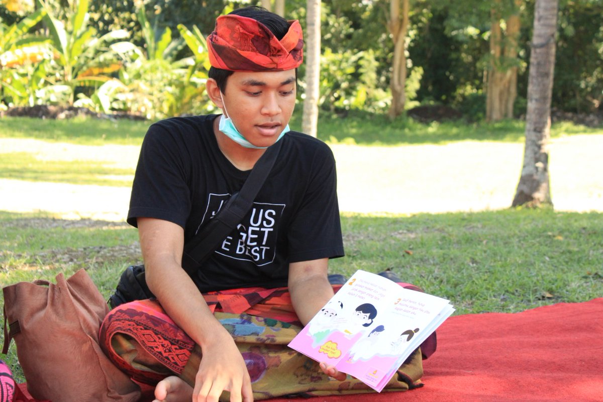 Bali_Institute's tweet photo. Continuing our social project with one of the "STT" Youth Community in Jembrana (West Bali) to distribute and share the knowledge about COVID-19 using our coloring book https://t.co/bfMpQ6X3mC
