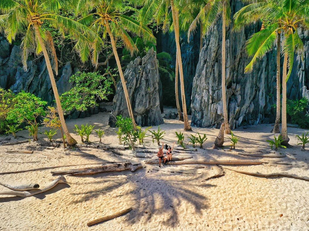 ChoosePhils's tweet photo. Magandang umaga mula sa #SecretLagoon #ElNido #Palawan! 🌴👌💚#ChoosePalawan #ChoosePhilippines 🇵🇭

Photo by @natasa_constadinou_cy 📸
📍 Secret Lagoon, El Nido, Palawan https://t.co/9itDsmgez7