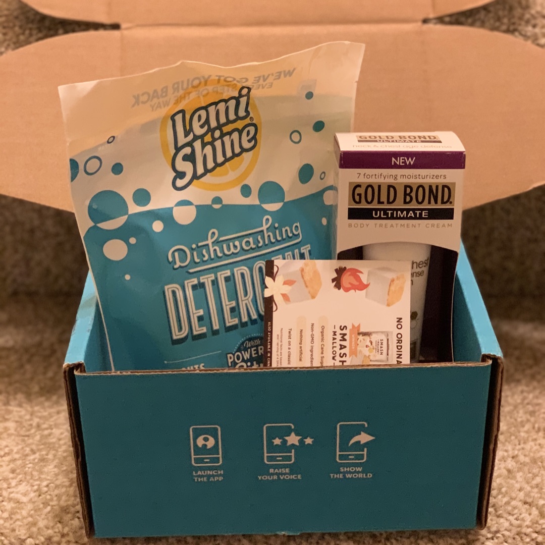 JackieXU12's tweet image. Got these Spring Foreard finds from Vox Box! @Influenster @Snackapade @Lemishine #SpringForwardVoxBox #complimentary