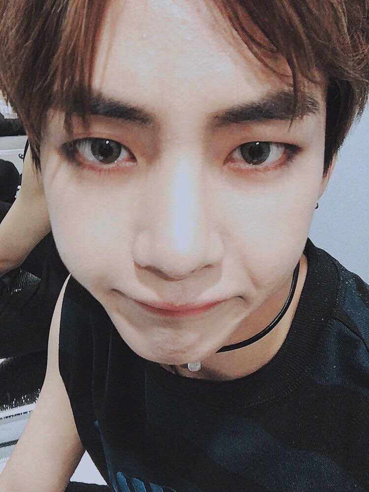 Taehyung's close up selcas - a breathtaking much needed thread