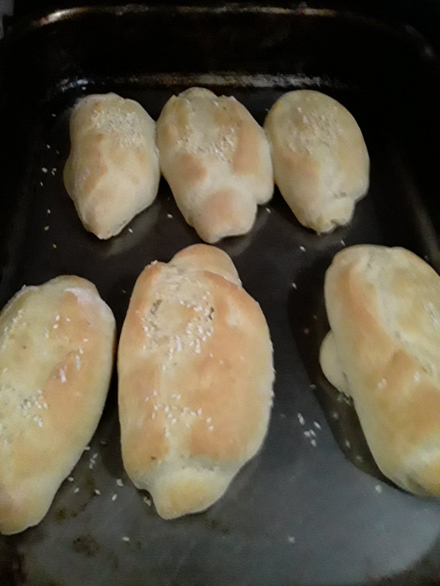 ptopelo's tweet image. Con ajonjolí 😋 #Breadtime