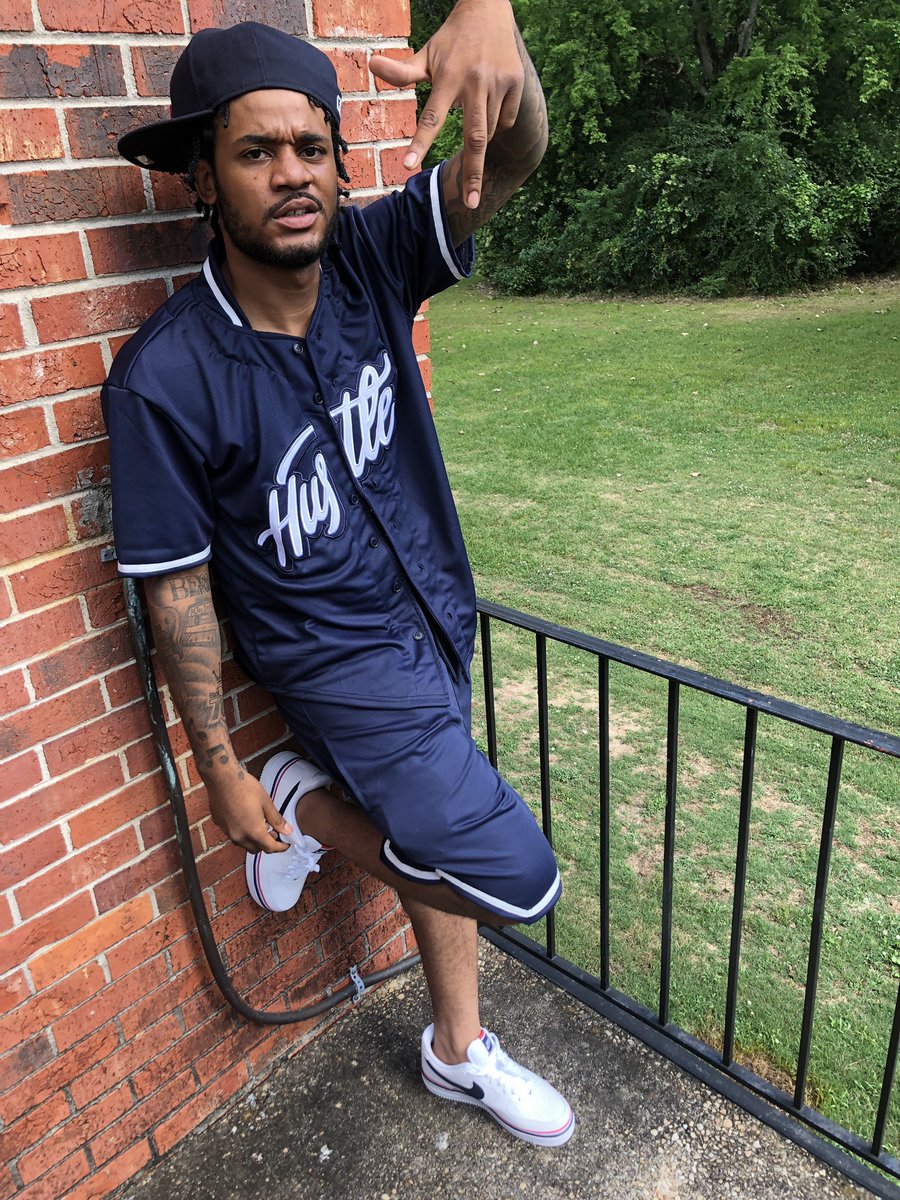 MjayDaGr8's tweet photo. &amp; im up them niggas hate that #DaGr8™️ 🎱🔙 https://t.co/LWD5u3TNSZ